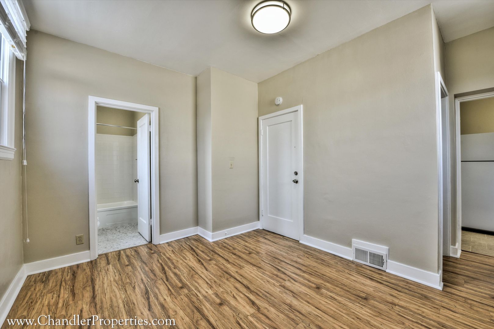 San Francisco Apartment: 50 Cutler Avenue