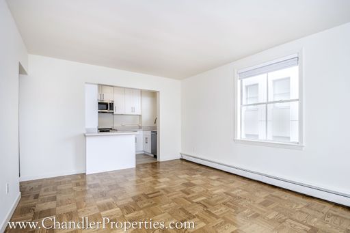 Bright Remodeled Corner Unit w/ Updated Kitchen & Bath in Prime Location – photo 1