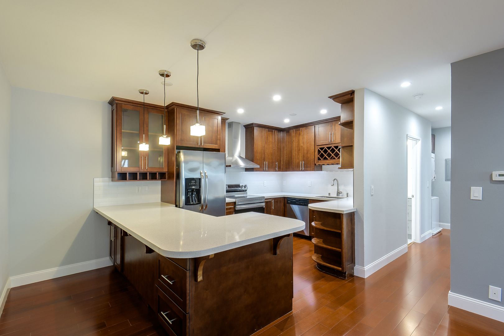 San Francisco Apartment: 340 Baker Street