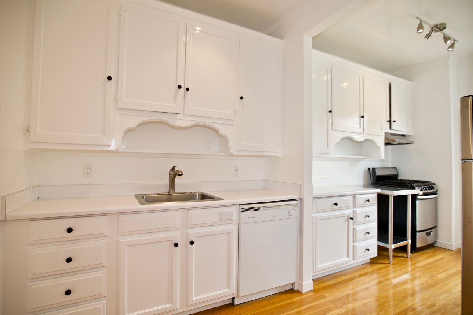 San Francisco Apartment: 2001 California Street