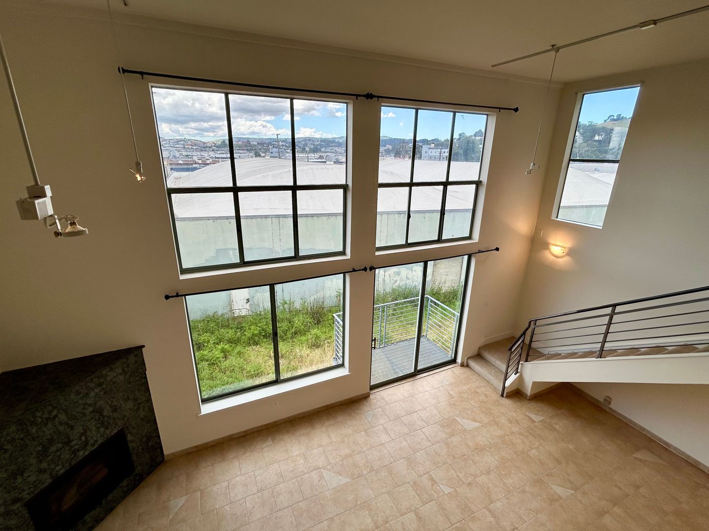 San Francisco Apartment: 2131 26th Street