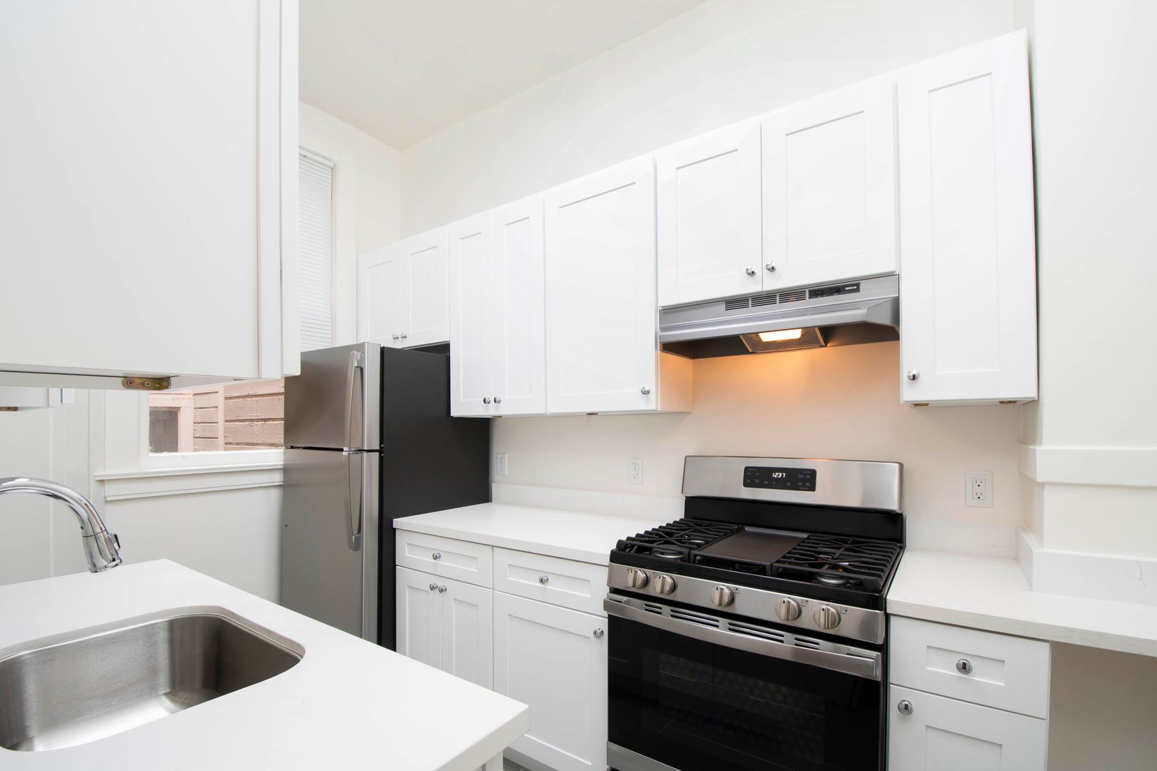 San Francisco Apartment: 1250 Pine Street