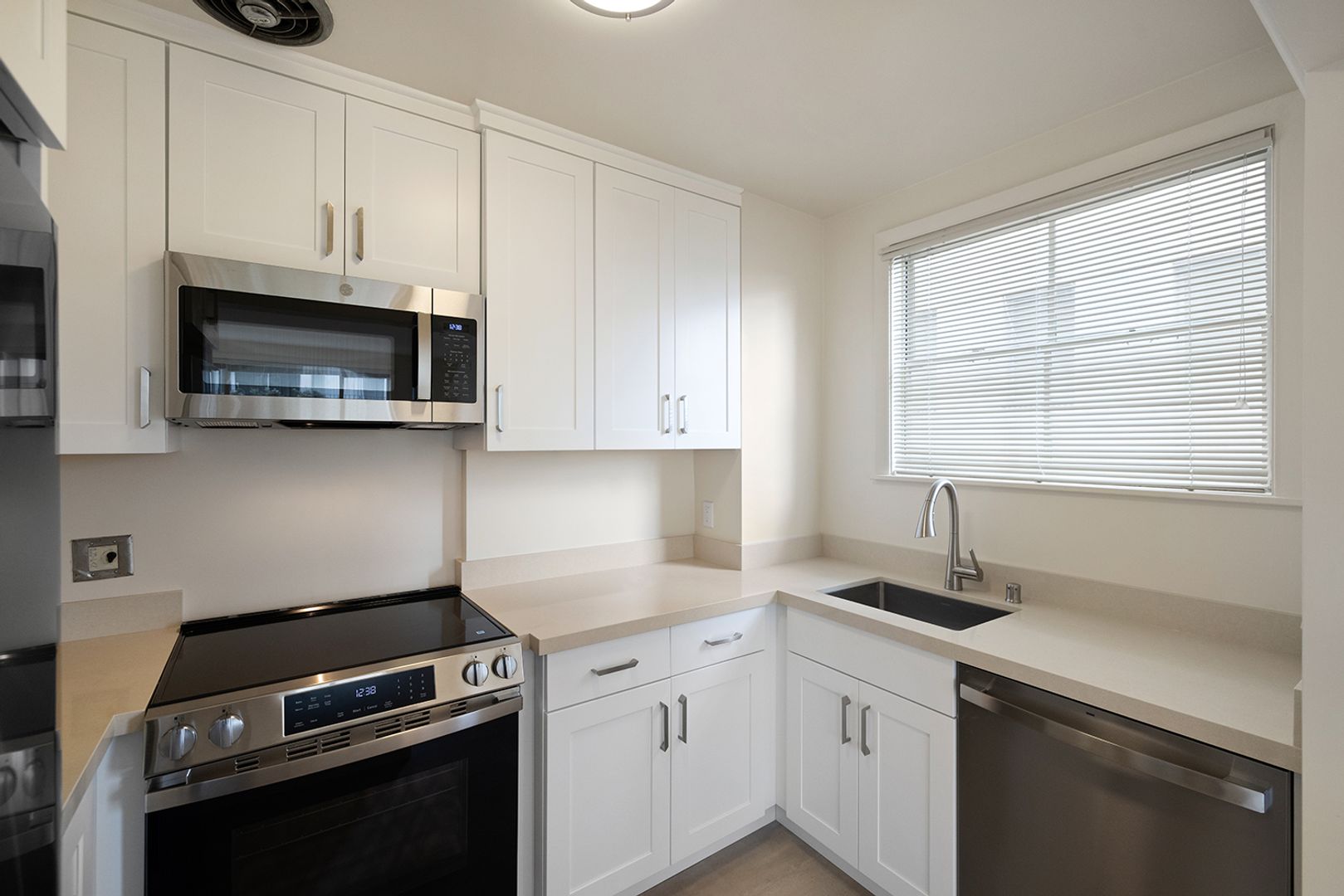 San Francisco Apartment: 1330 Jones Street
