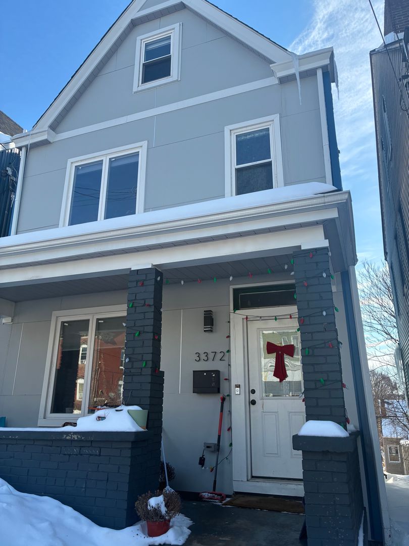 Pittsburgh House: 3372 Webster Ave