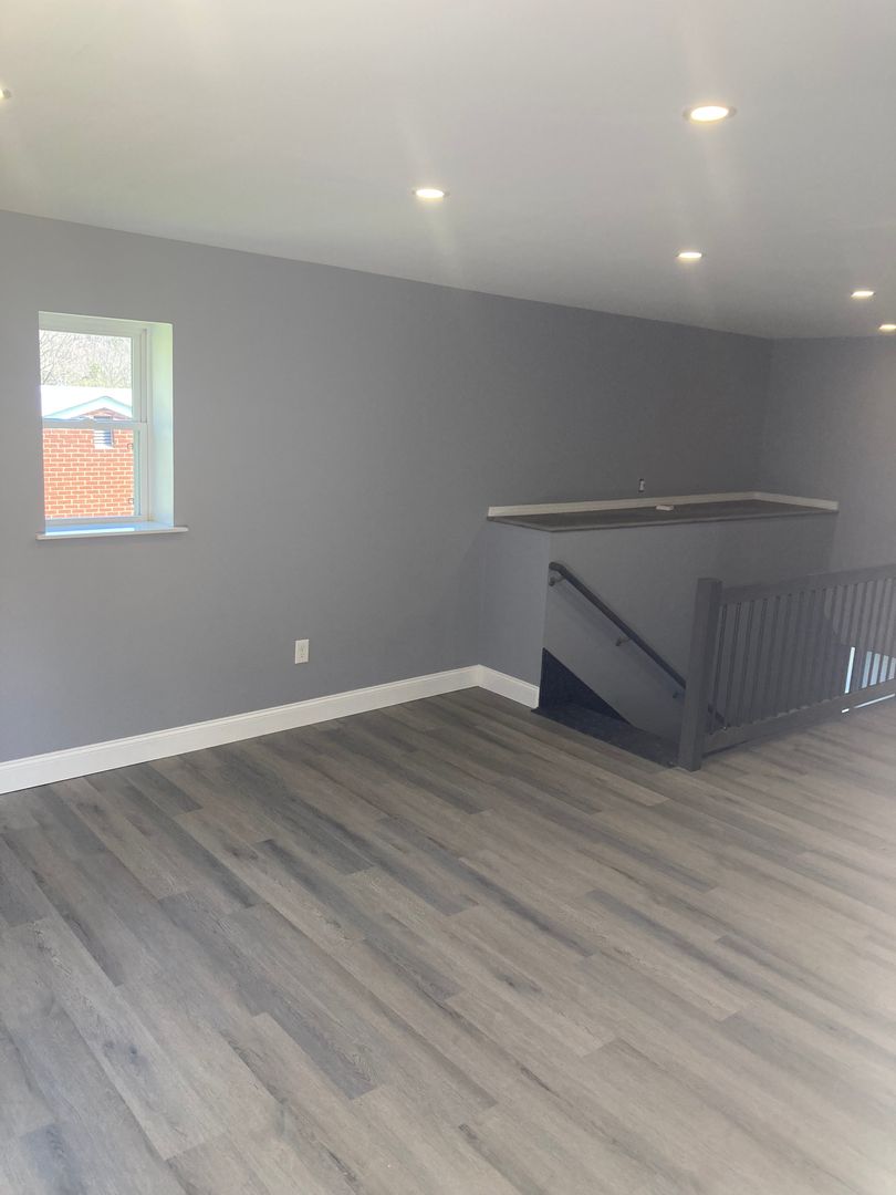 Pittsburgh Apartment: 1910 Fox Chapel Road