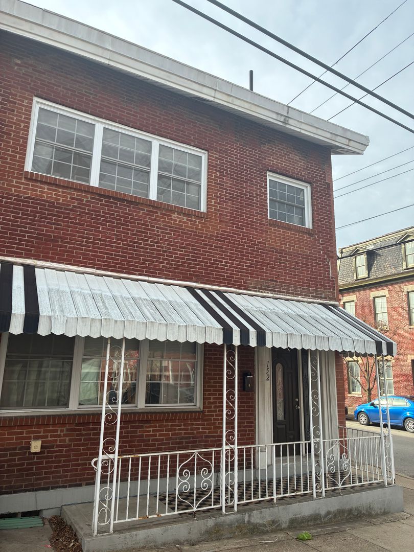 Pittsburgh House: 152 45th St