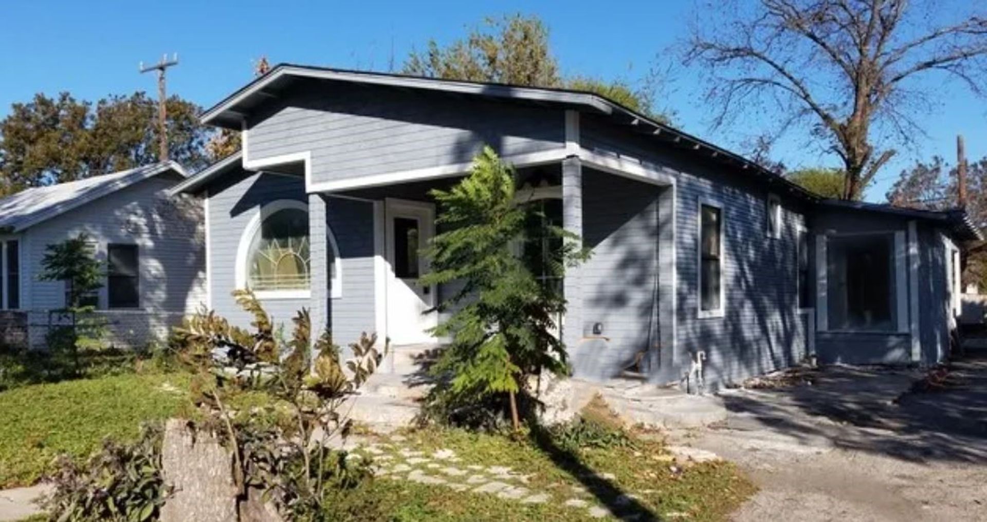 San Antonio House: 607 Gulf