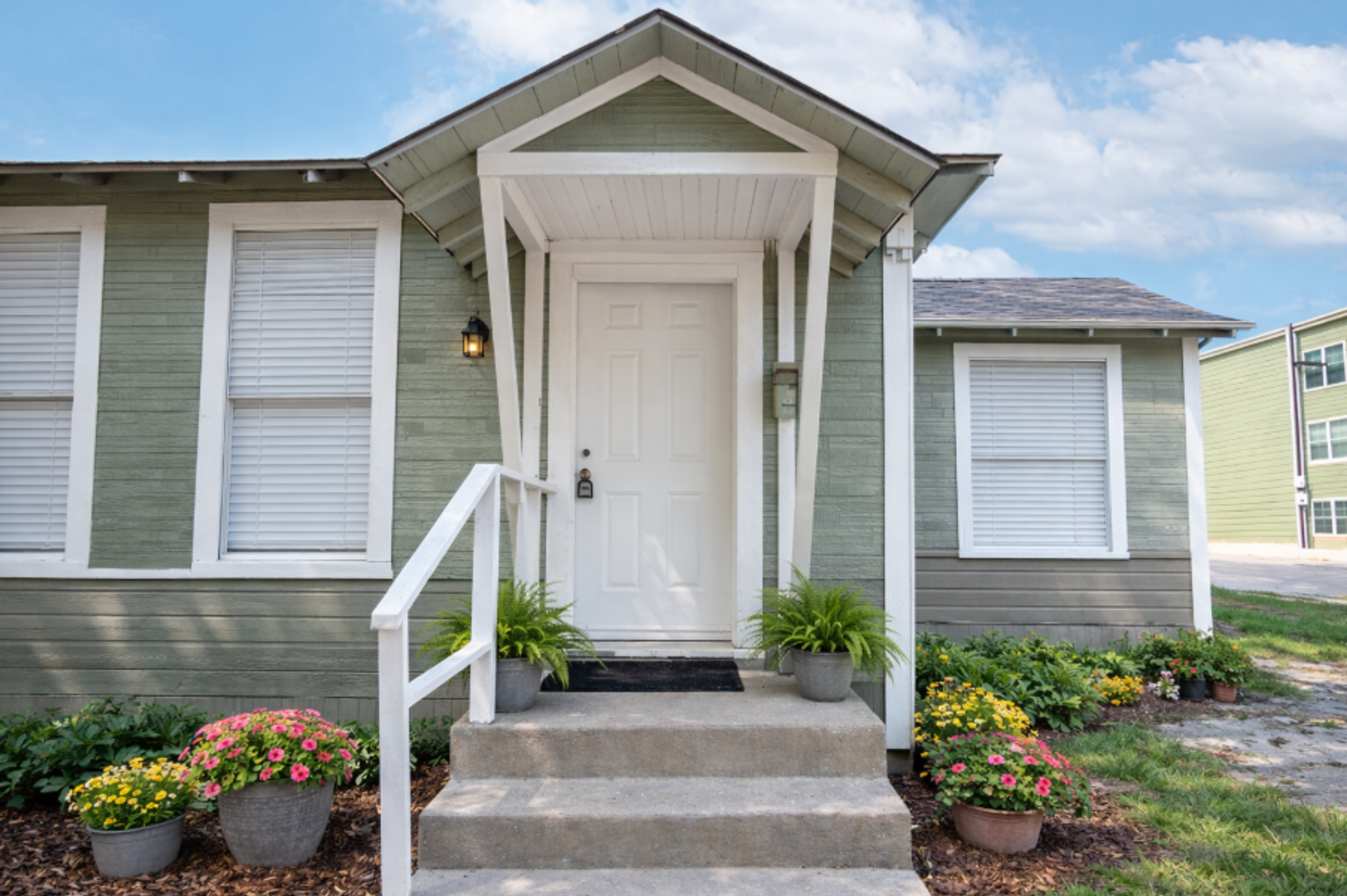 San Antonio Apartment: 111 S Olive St