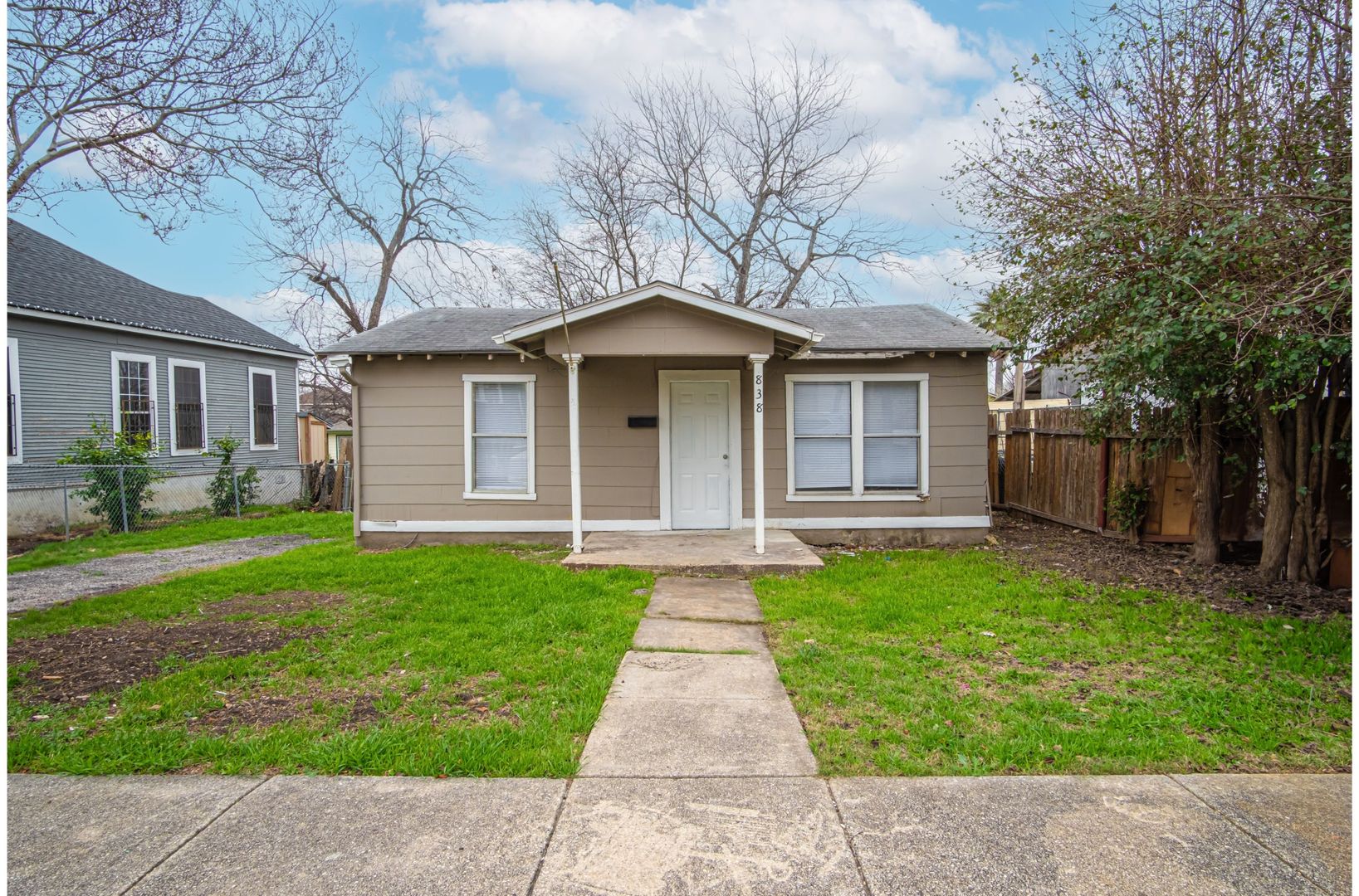 San Antonio Apartment: 838 Nevada