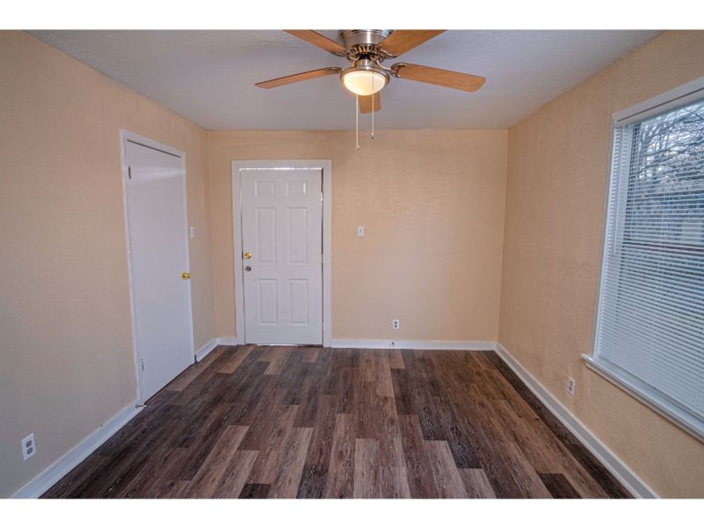 San Antonio Apartment: 4109 South Presa