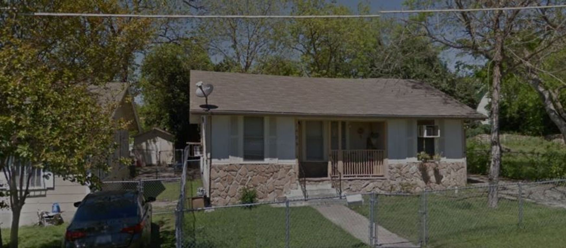 San Antonio House: 1435 Delaware