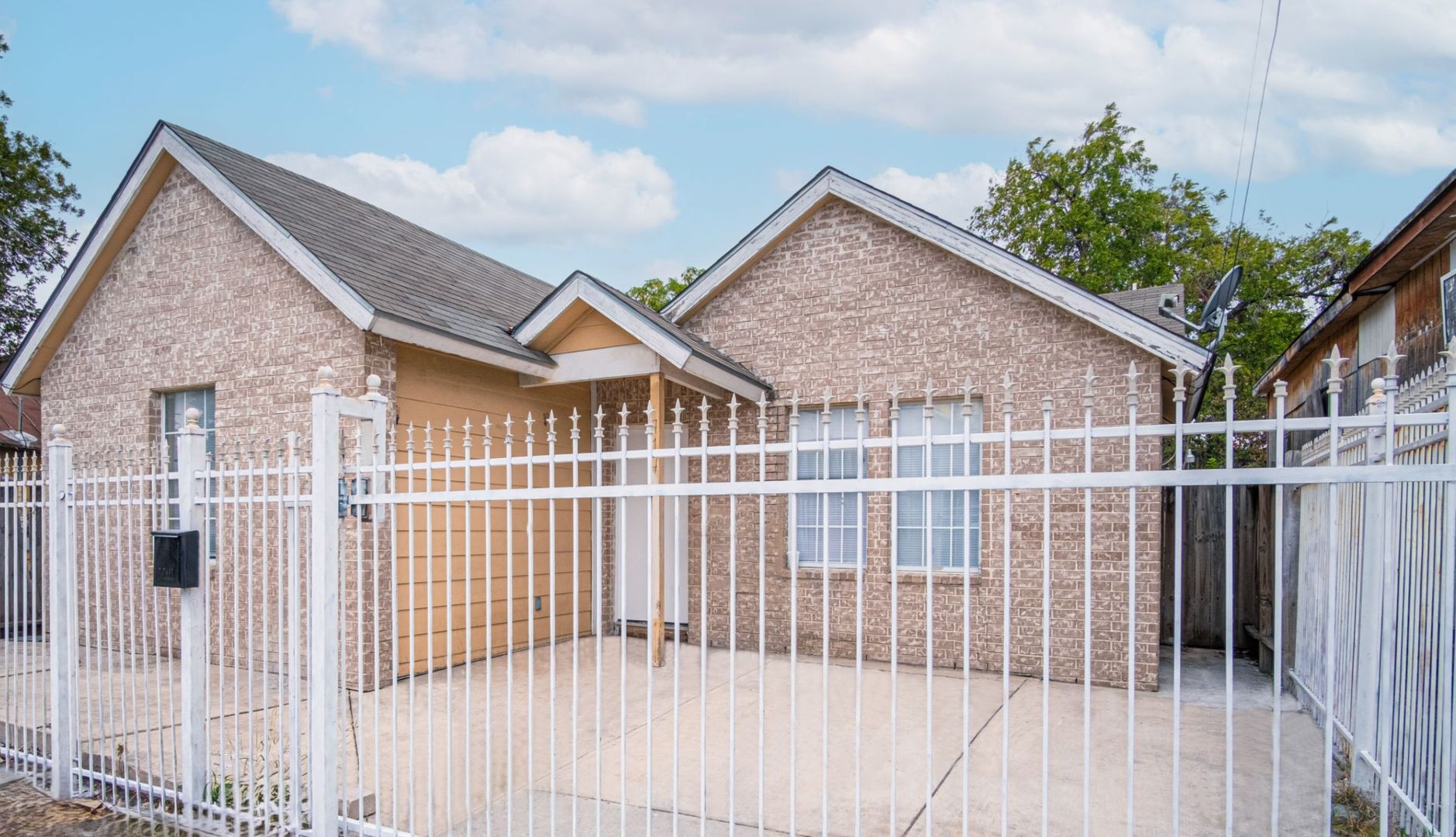 San Antonio House: 717 N Colorado