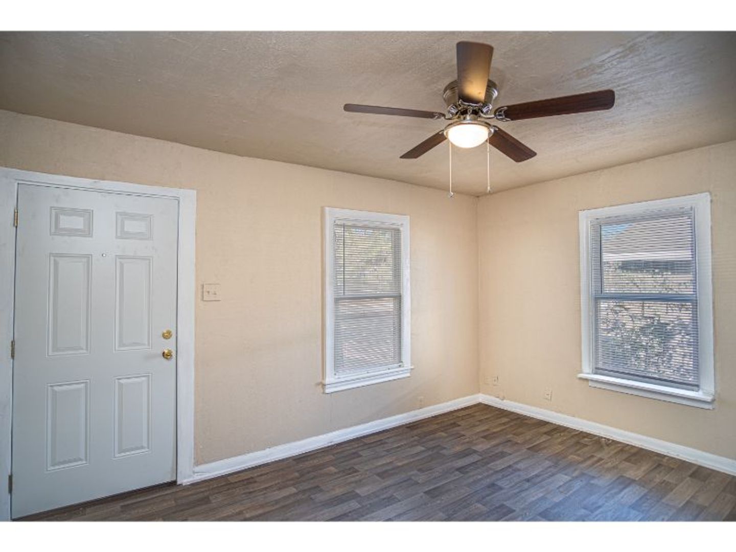 San Antonio House: 2242 Burnet