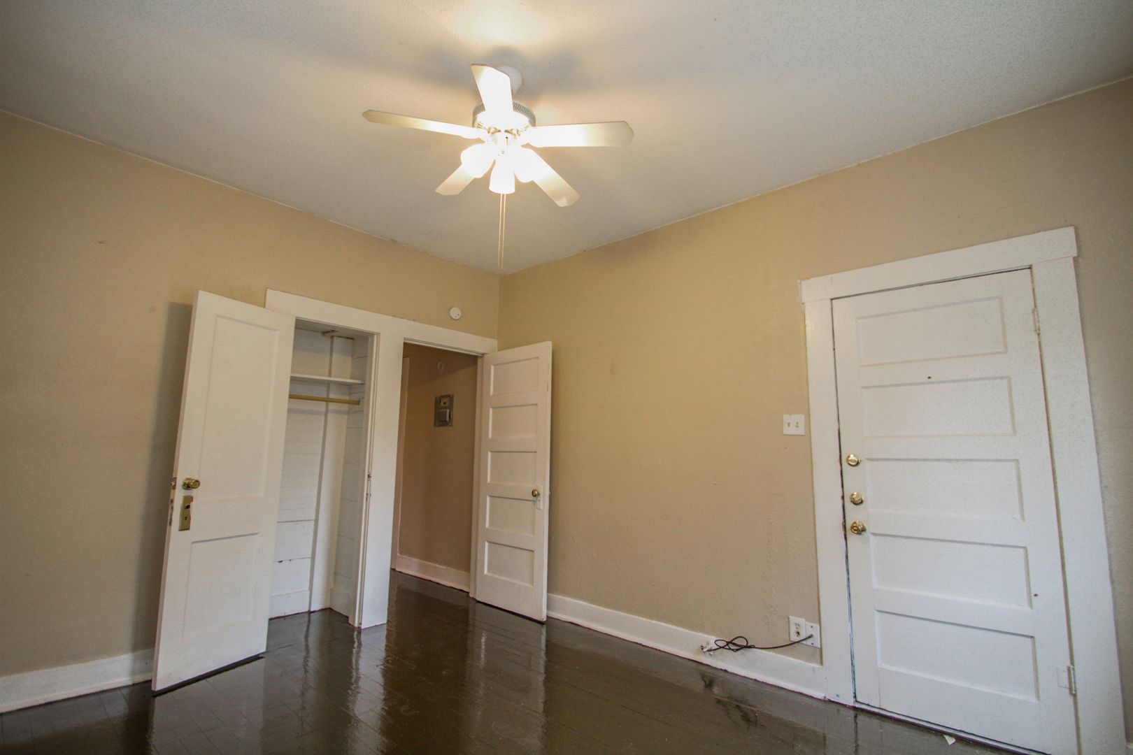 San Antonio House: 1727 Nolan