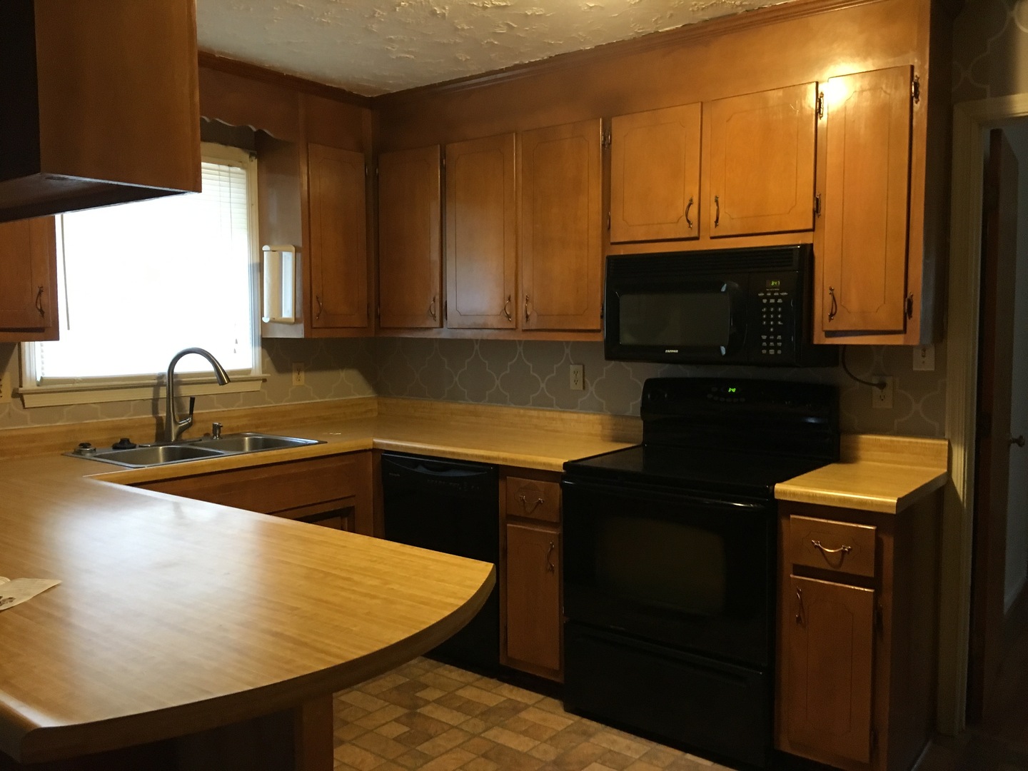 814 Smithfield Avenue, Hopewell, VA 23860