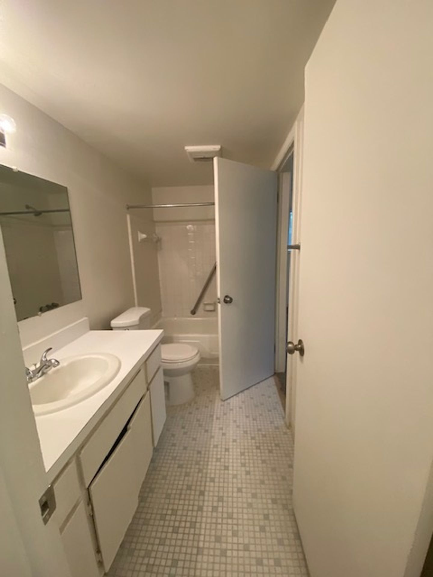 Grand Blanc Apartment: 5216 Perry Road