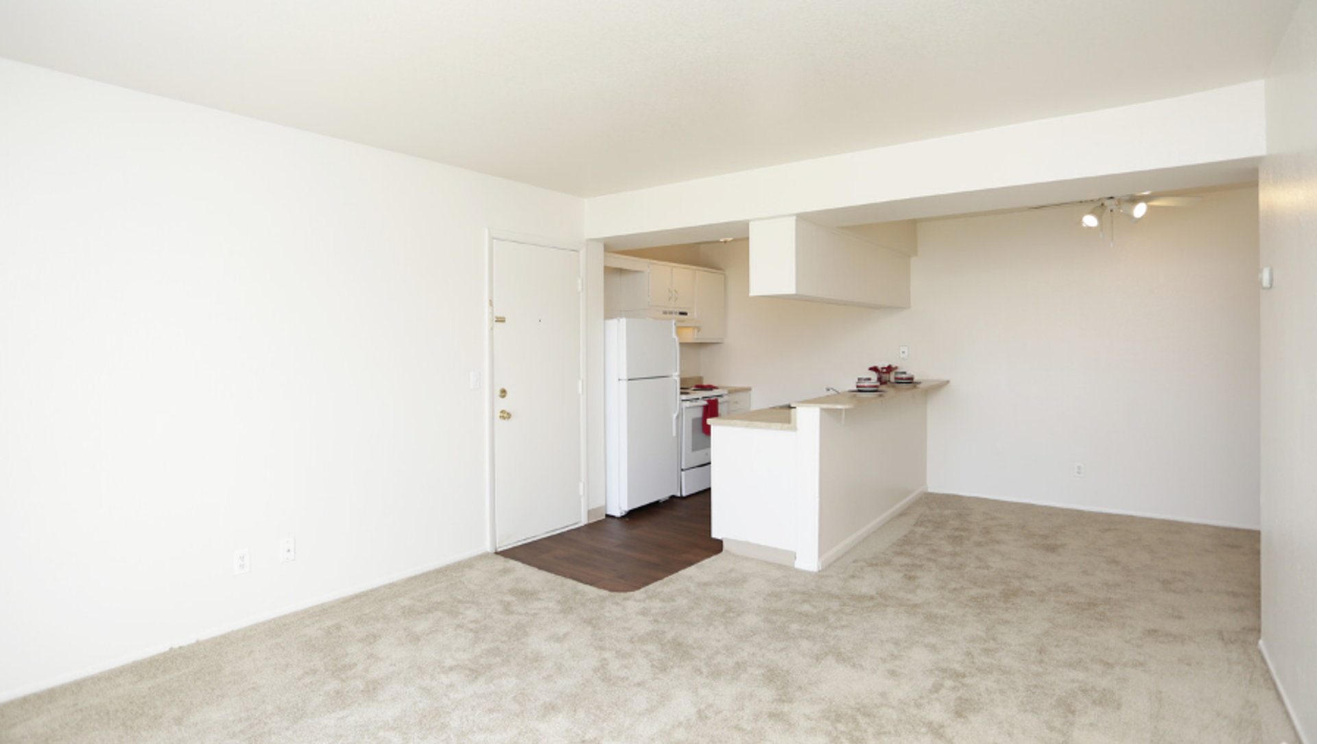 Battle Creek Apartment: 1417 Capital Ave NE