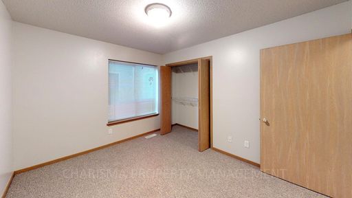 7025 W 56th Street #6, Sioux Falls, SD 57106