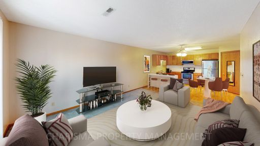3 BEDROOM, 2 BATH WALK IN TOWNHOME, ATTACHED GARAGE, PRIVATE MASTER BATH!