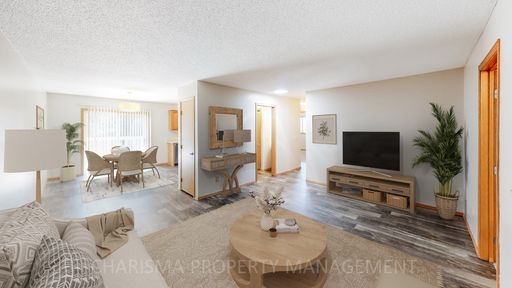 3 BD, 1.5 BATH TOWNHOME; SINGLE ATTACHED GARAGE; PET FRIENDLY; WALK OUT DECK WITH PRIVACY FENCE