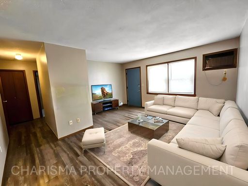 1 BD, 1 BA WALK IN LEVEL UNIT IN GARRETSON, JUST MINUTES FROM SIOUX FALLS Marketing Description*1 Bedroom, 1 Bath Unit