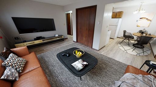 2 BD, 1 BA - JUST BLOCKS FROM DOWNTOWN SIOUX FALLS, HEAT PAID, PET FRIENDLY! – photo 1