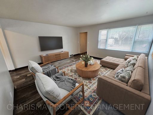 2 Bedroom, 1 Bath Located Just Blocks From Downtown Sioux Falls, Affordably Priced – photo 1