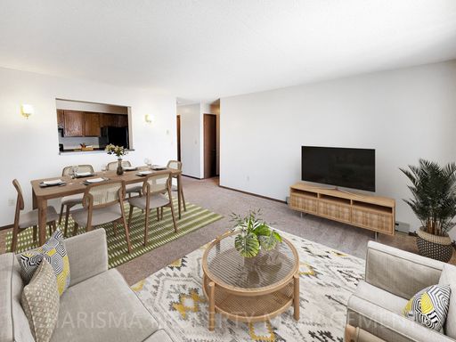 SPACIOUS ONE BEDROOM UNIT, WITH GREAT AMENITIES AND LOCATION!