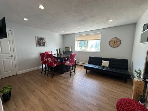 70 Lafayette Avenue, 28, Chelsea, MA 02150