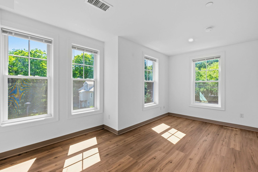 26 Union St, Unit 205, Natick, MA 01760