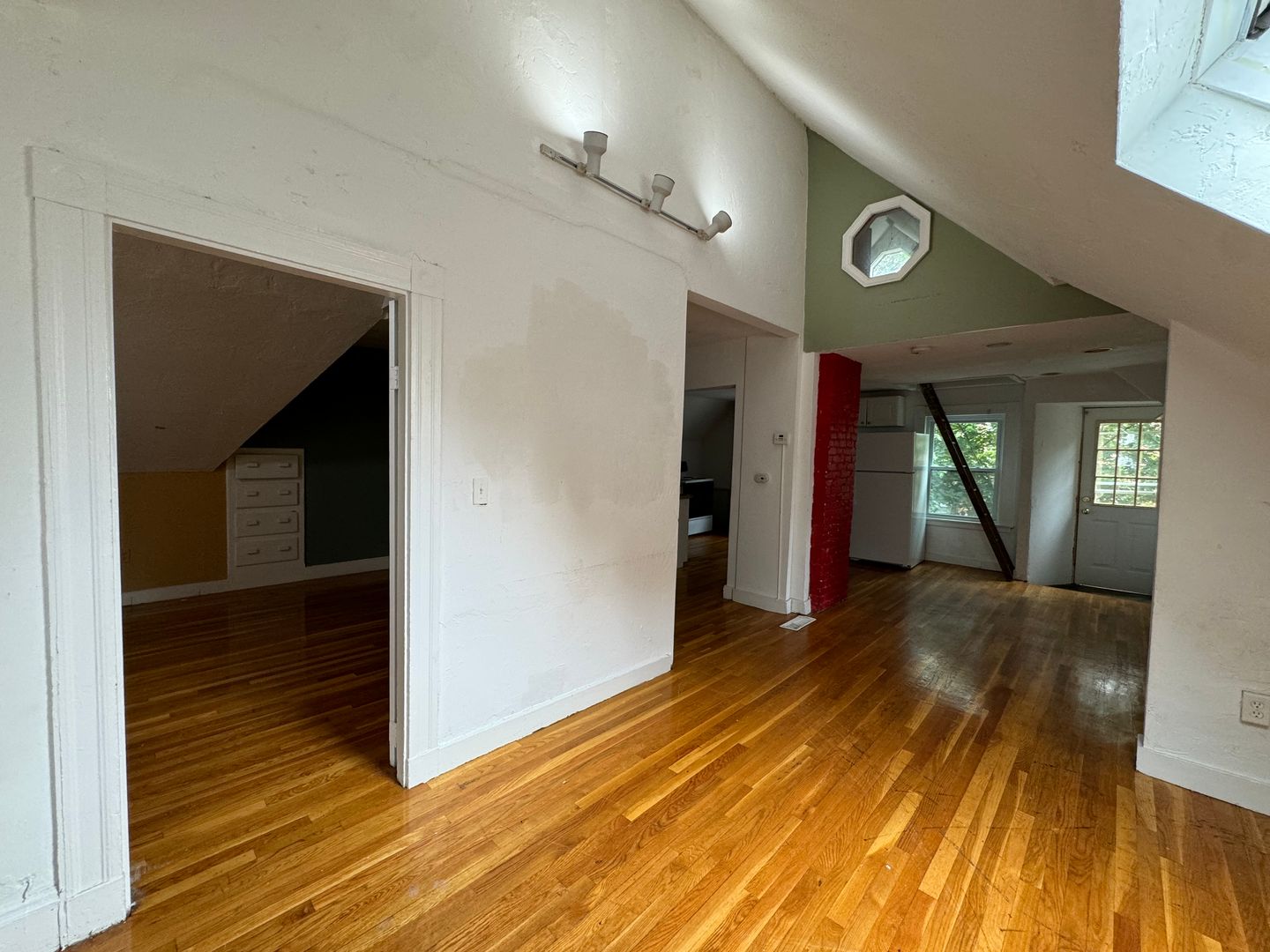 Brighton Apartment: 20 South Street