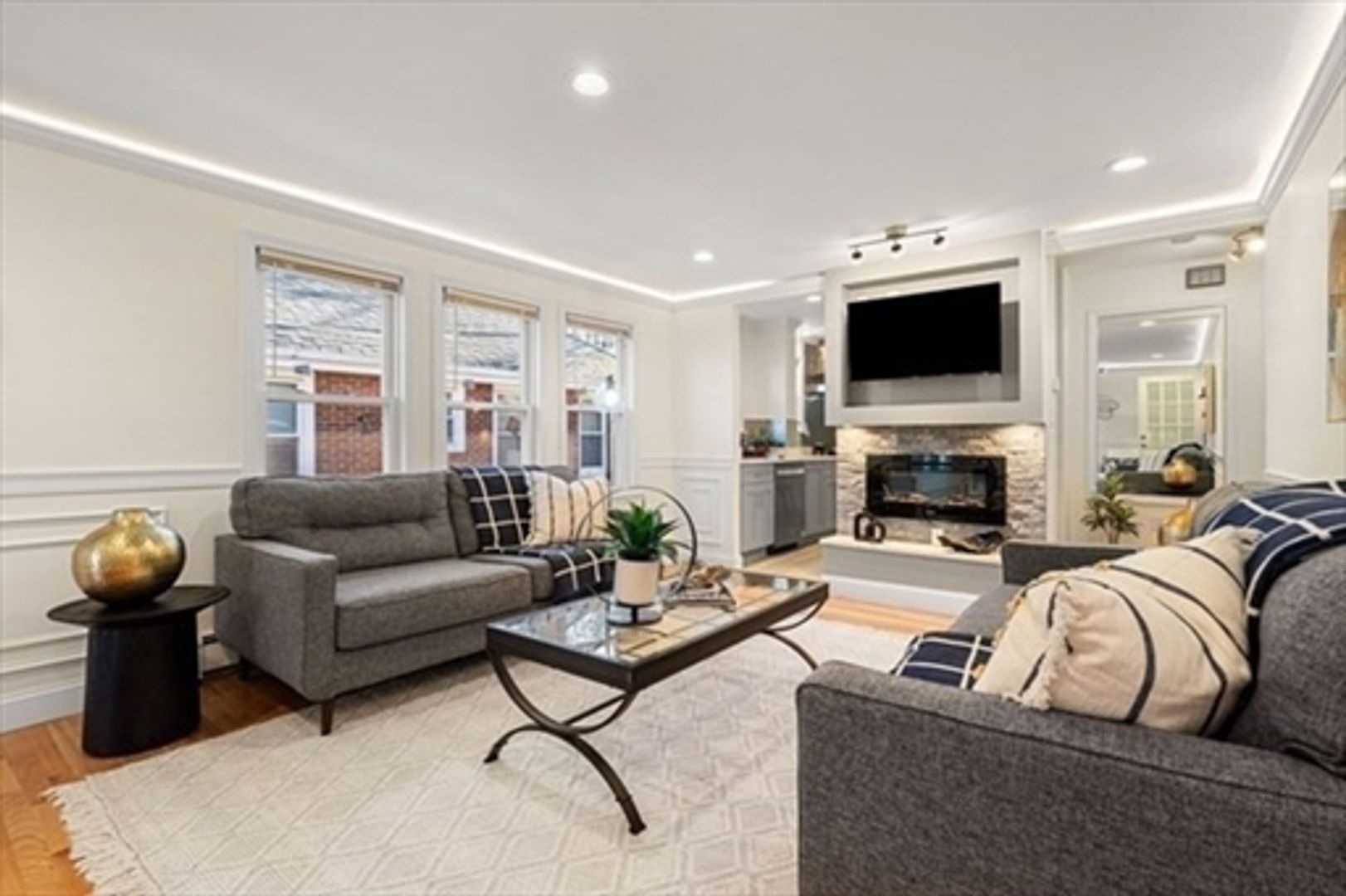 Brighton Apartment: 94-96 Colborne Rd