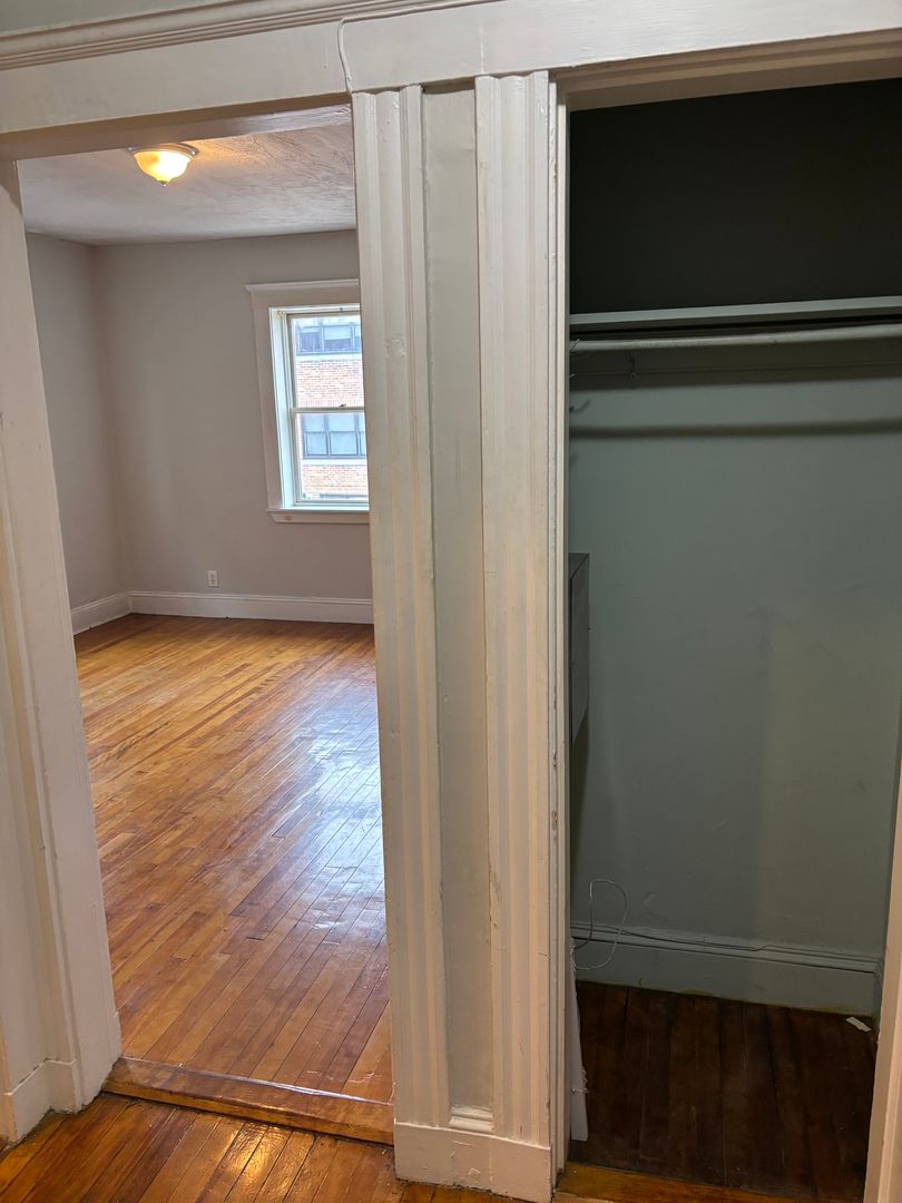 Medford Apartment: 4-7 Sherborn Court/463-475 Broadway