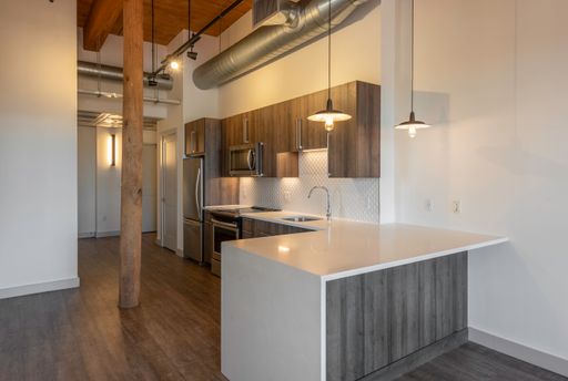 165 Thorndike St, 202, Lowell, MA 01852