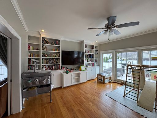 43 Canterbury Road, Waltham, MA 02453