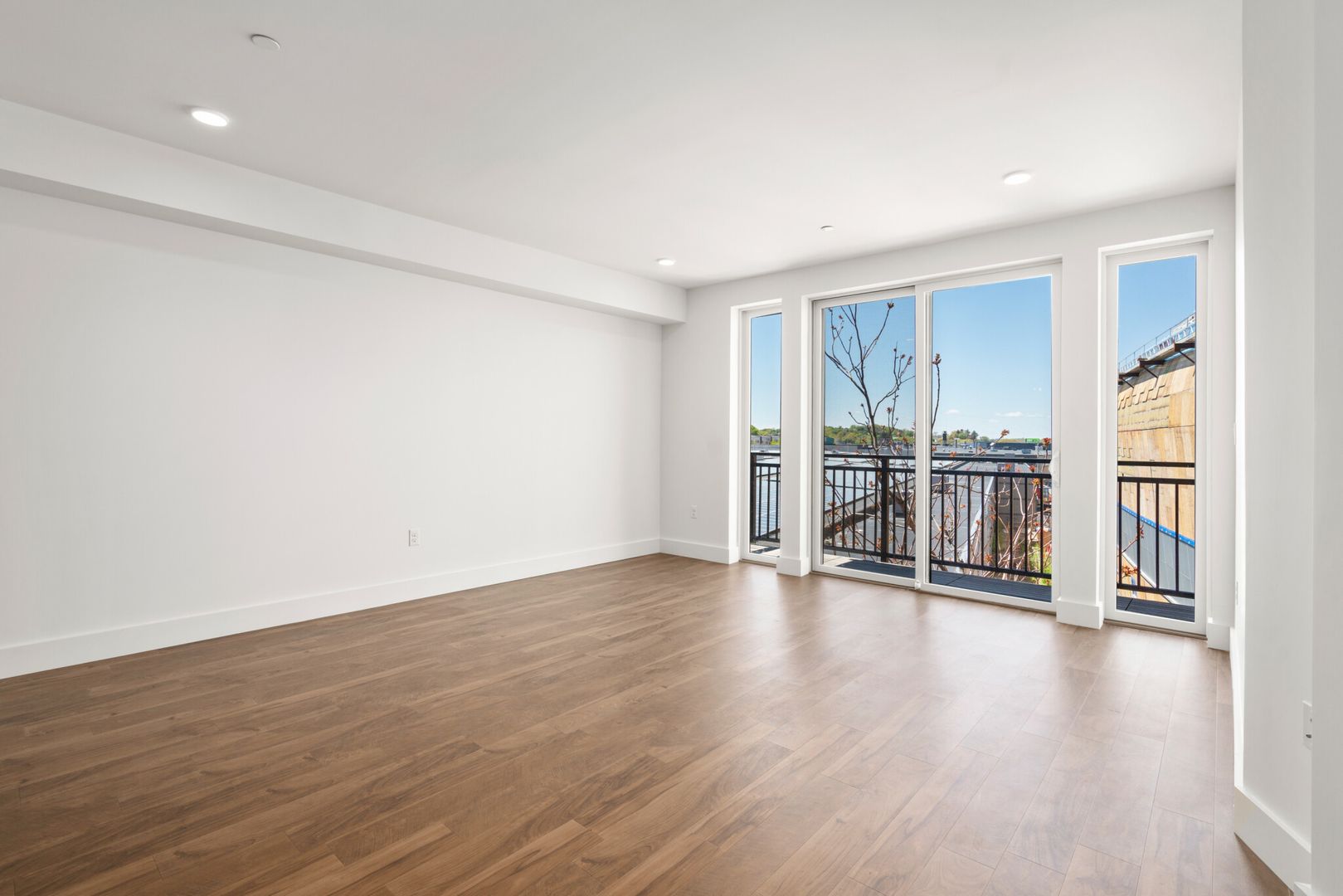 26 Hichborn Street, 1 Brighton MA 02135 - Photo 5