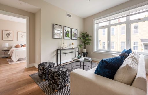 394 McGrath Hwy, Unit 205, Somerville, MA 02143