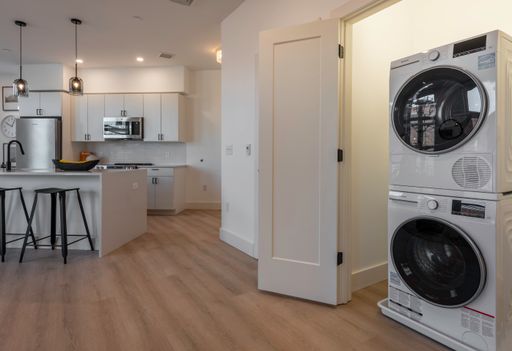 16 - 20 Medford St., 202, Somerville, MA 02134