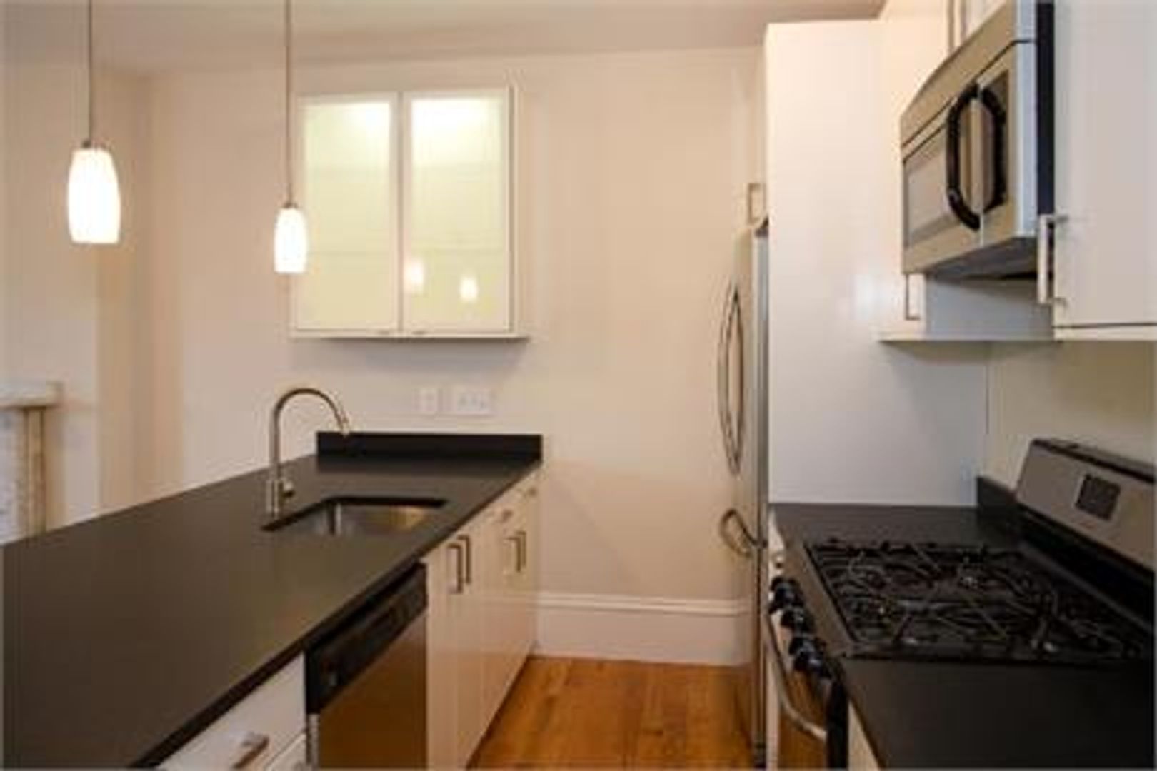 656 Massachusetts Ave - 5 MA 02118 - Photo 2