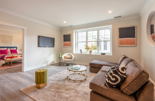 61 County St, 212, Dover, MA 02030