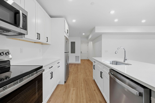 62+ Community! Large Modern Studio in Natick!