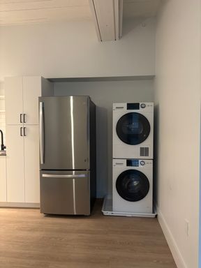 86 Essex , 204, Haverhill, MA 01832
