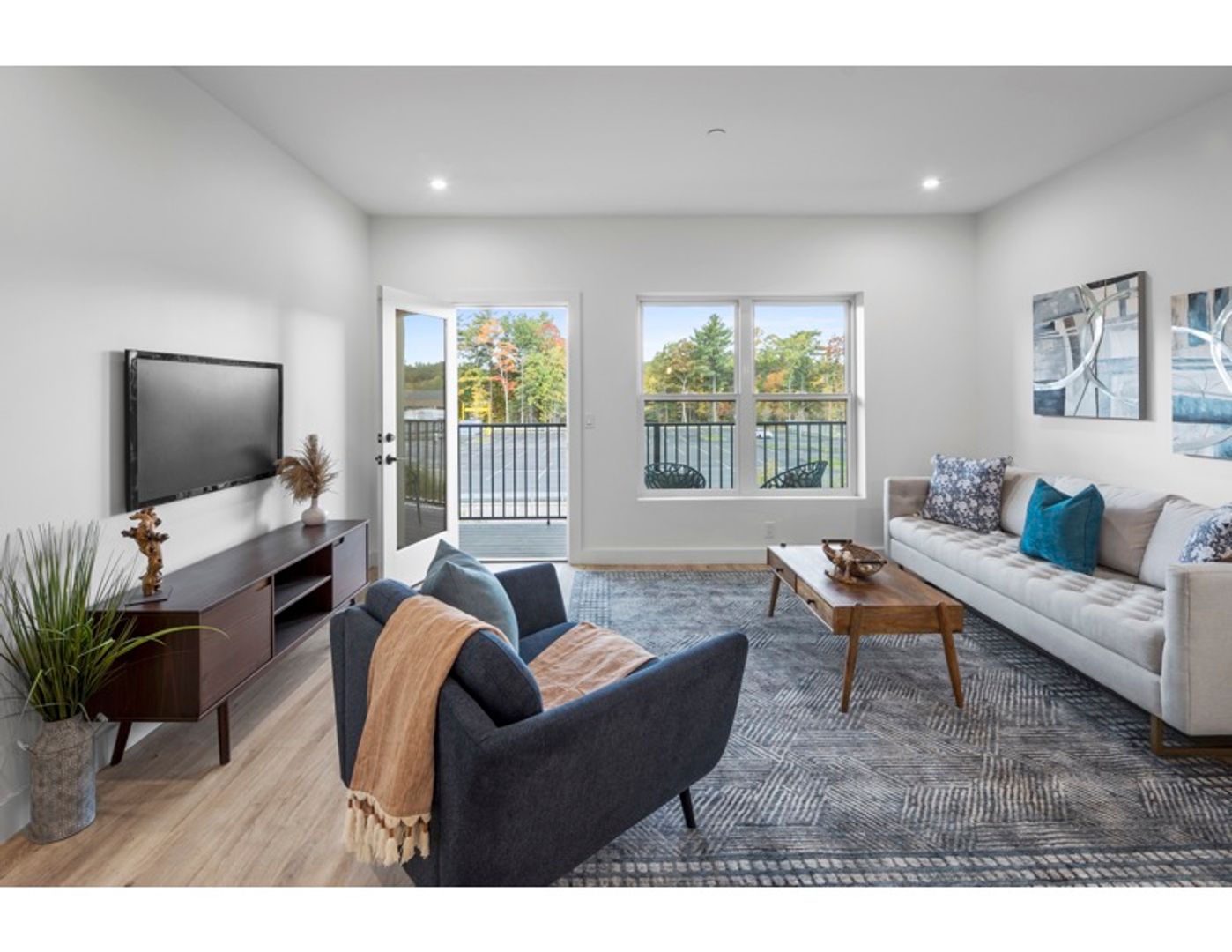 635 Main Street, Unit 211 MA 01887-3215 - Photo 3