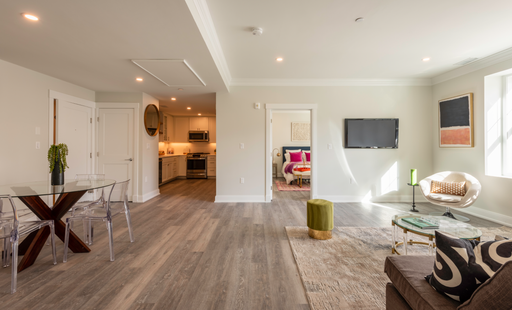 61 County St, 211, Dover, MA 02030