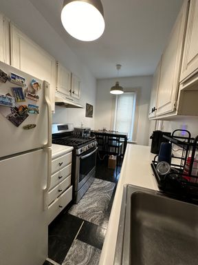 2 Inman Street, 8, Cambridge, MA 02138