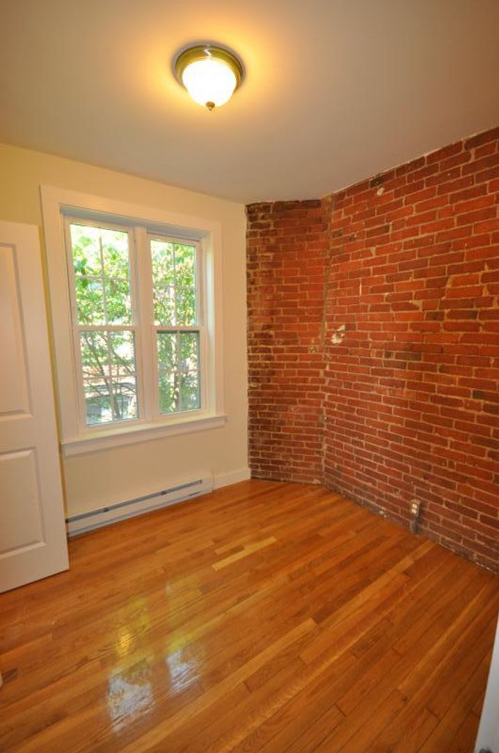22 Sussex St MA 02120 - Photo 8