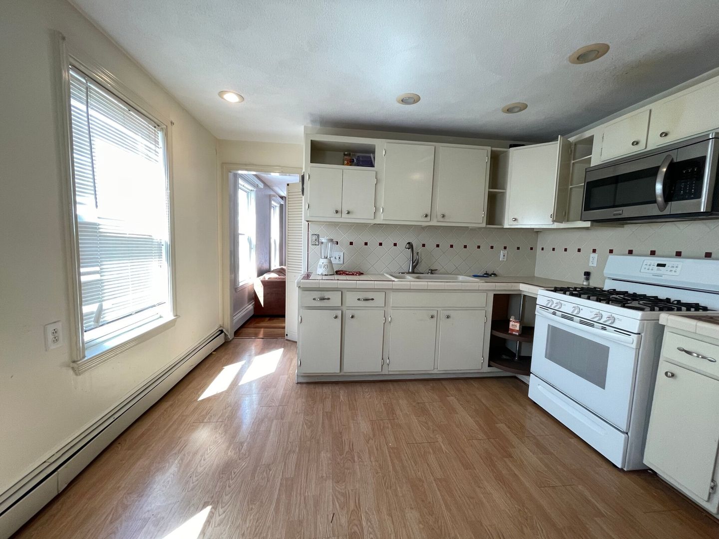 31 Wheatland Street, Apt 1 Somerville MA 02145 - Photo 5
