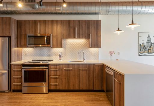 Spacious 1 Bed, 1 Bath Apartment! – photo 1