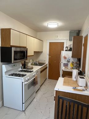 15 Governors Ave, 24, Medford, MA 02155