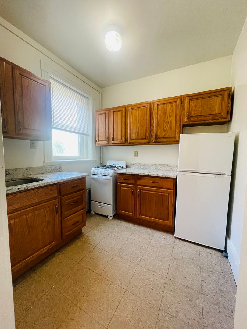 Boston Apartment: 11 Tetlow St
